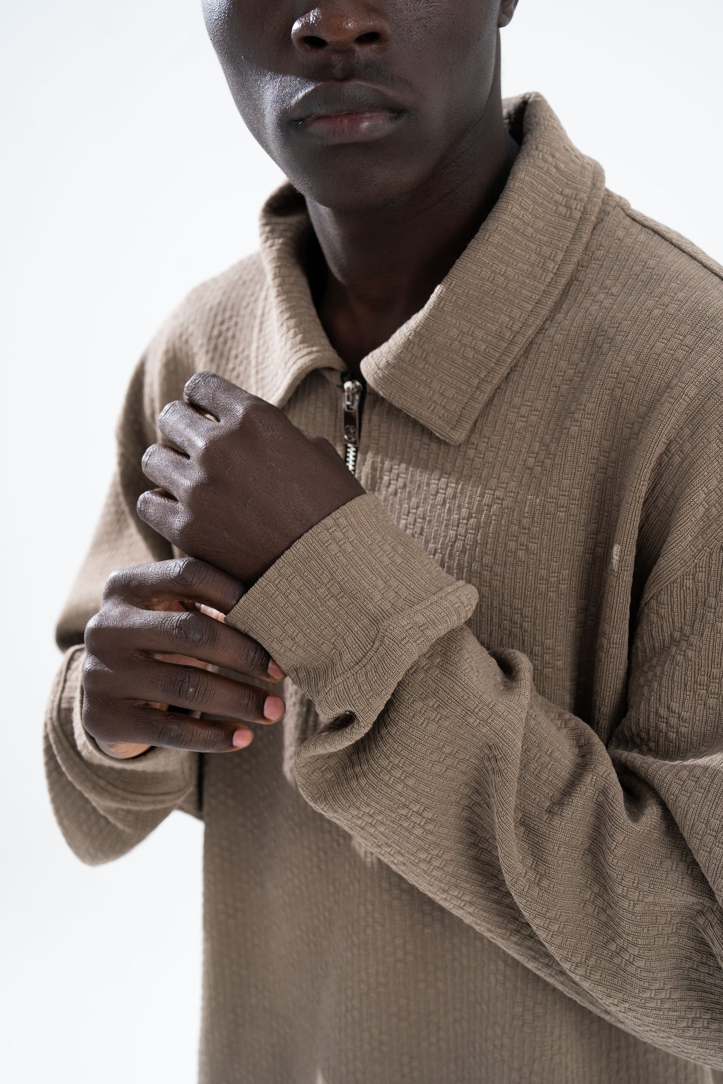 Latte Jacq Zip Sweatshirt