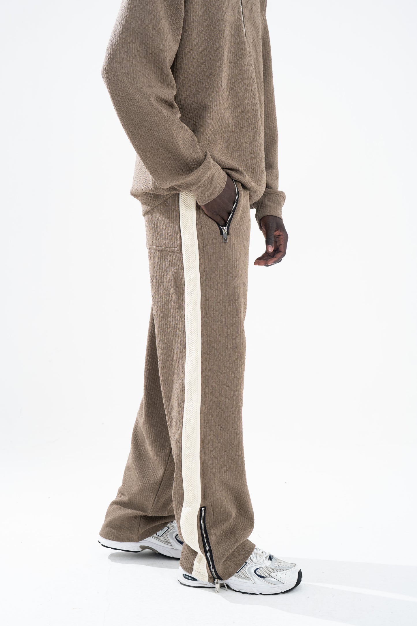 Latte Jacq Track Pants